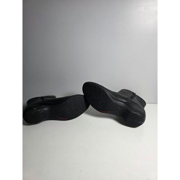 Women's 9 Merrell Black Boots Utility Outdoor WorkWear Rugged Casual Red Inside - Picture 6 of 8